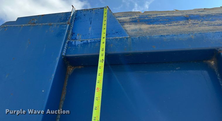 image for item DQ2137 2006 Freightliner Business Class M2  dump truck