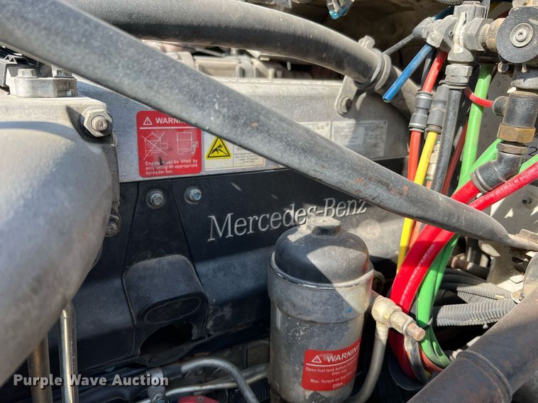 image for item DQ2137 2006 Freightliner Business Class M2  dump truck