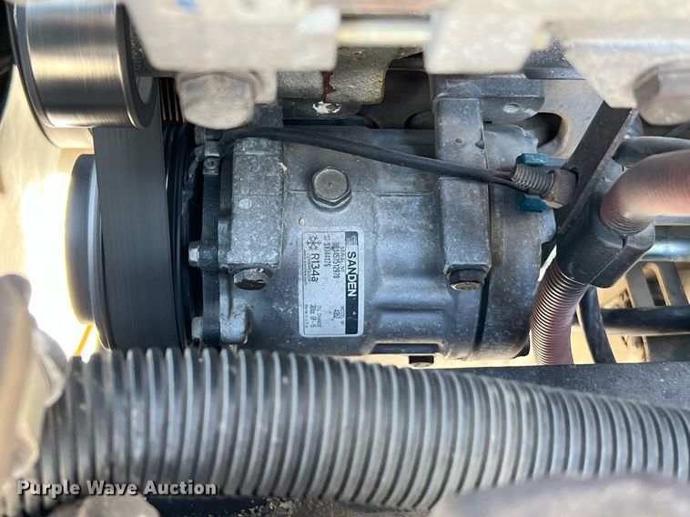 image for item DQ2137 2006 Freightliner Business Class M2  dump truck