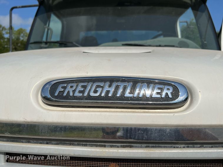image for item DQ2137 2006 Freightliner Business Class M2  dump truck