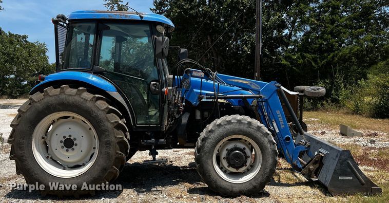 image for item DQ2138 2012 New Holland TD5050  MFWD tractor