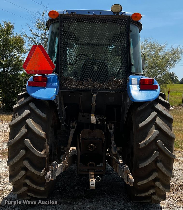 image for item DQ2138 2012 New Holland TD5050  MFWD tractor