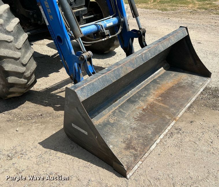 image for item DQ2138 2012 New Holland TD5050  MFWD tractor