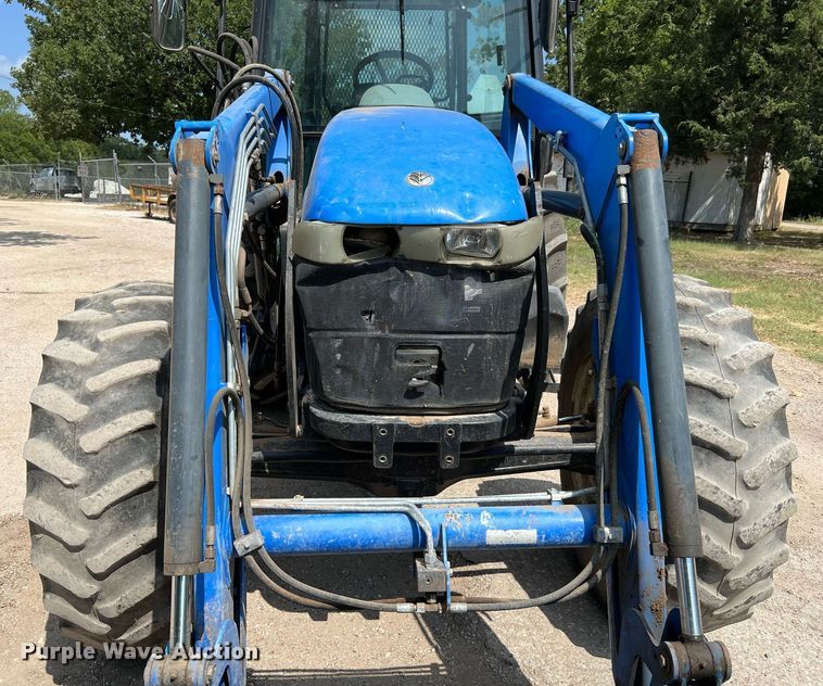image for item DQ2138 2012 New Holland TD5050  MFWD tractor