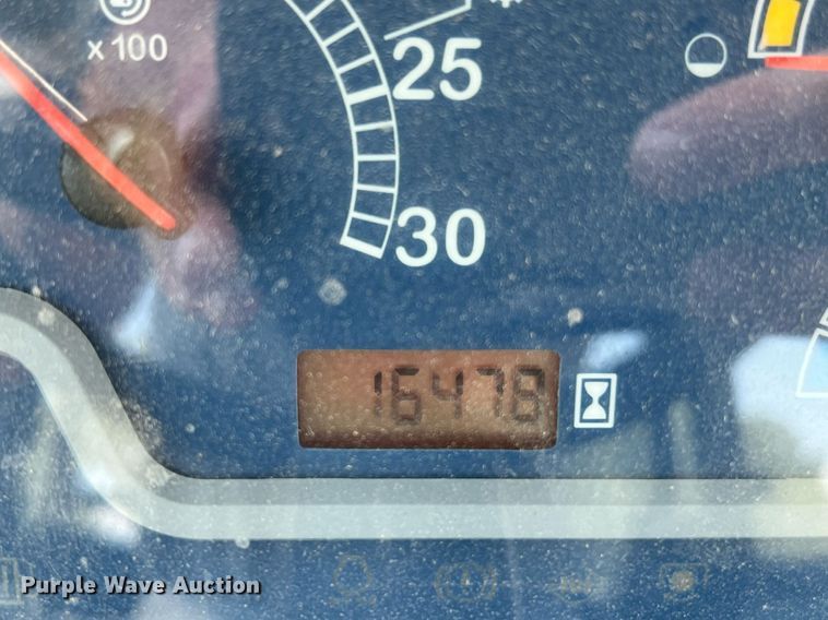 image for item DQ2138 2012 New Holland TD5050  MFWD tractor