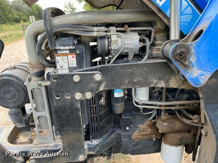 image for item DQ2138 2012 New Holland TD5050  MFWD tractor