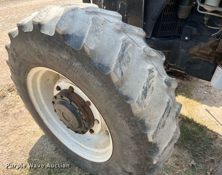 image for item DQ2138 2012 New Holland TD5050  MFWD tractor