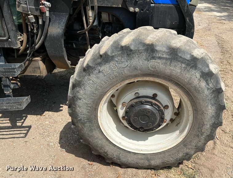 image for item DQ2138 2012 New Holland TD5050  MFWD tractor