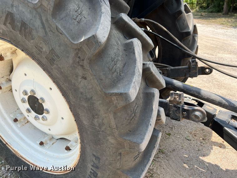 image for item DQ2138 2012 New Holland TD5050  MFWD tractor