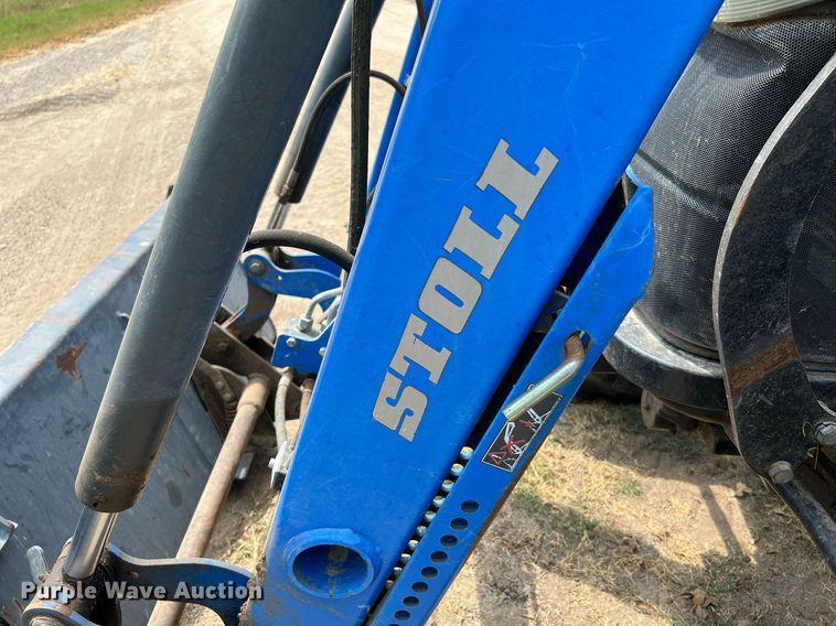 image for item DQ2138 2012 New Holland TD5050  MFWD tractor