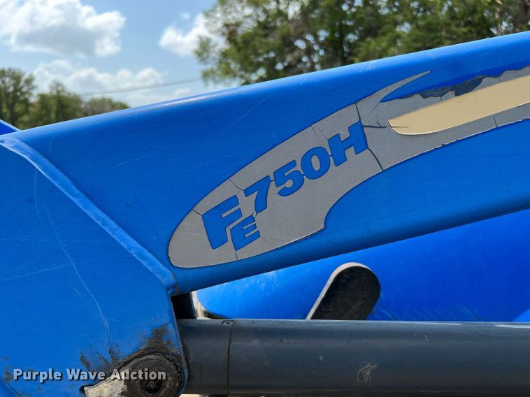 image for item DQ2138 2012 New Holland TD5050  MFWD tractor