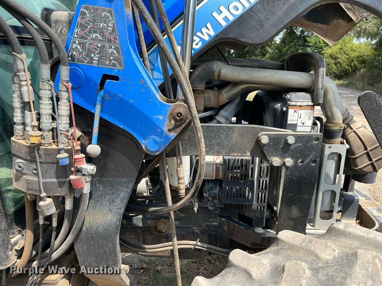 image for item DQ2138 2012 New Holland TD5050  MFWD tractor
