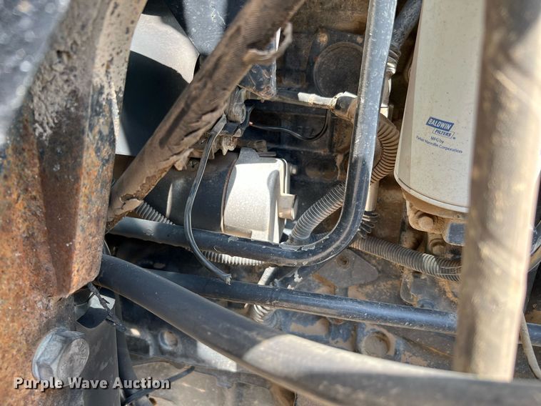 image for item DQ2138 2012 New Holland TD5050  MFWD tractor