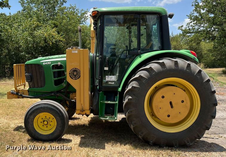 image for item DQ2139 2009 John Deere 6430  tractor