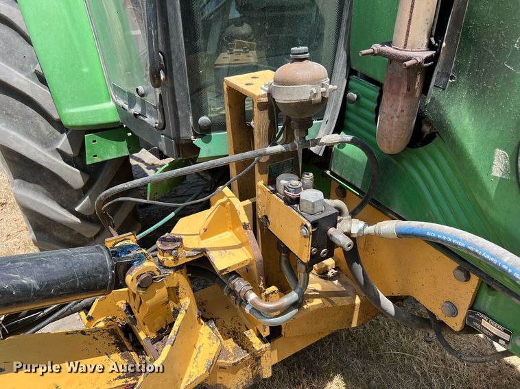 image for item DQ2139 2009 John Deere 6430  tractor