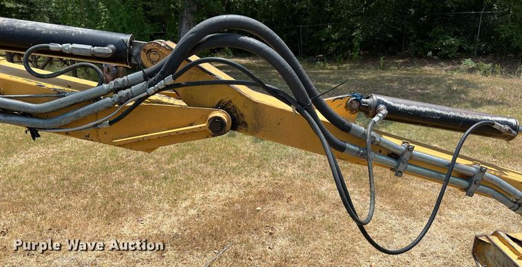 image for item DQ2139 2009 John Deere 6430  tractor