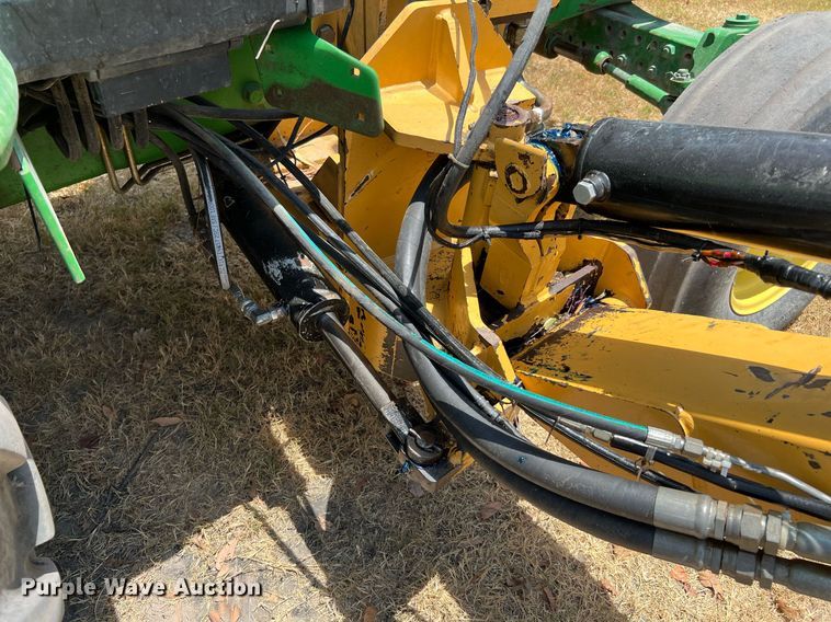 image for item DQ2139 2009 John Deere 6430  tractor