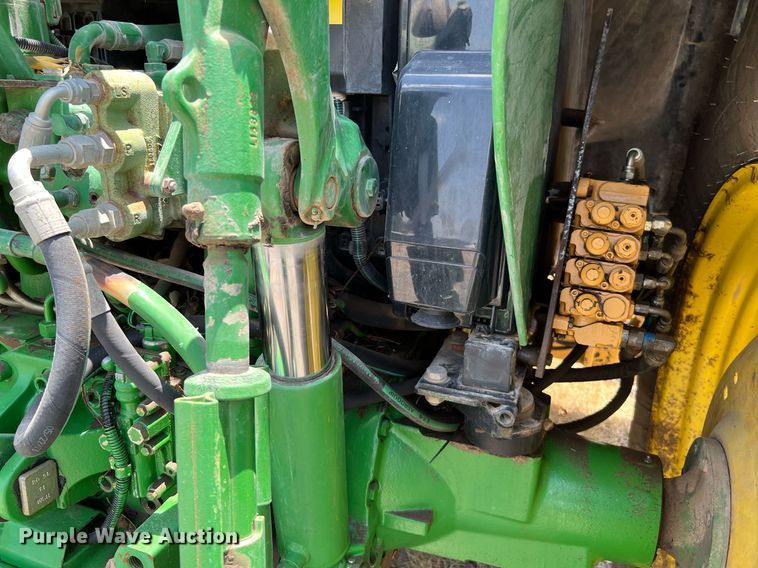 image for item DQ2139 2009 John Deere 6430  tractor