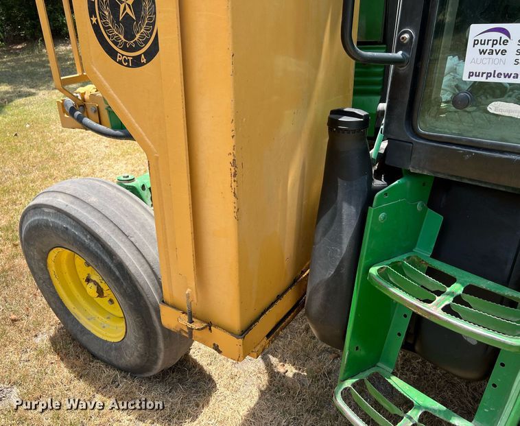 image for item DQ2139 2009 John Deere 6430  tractor