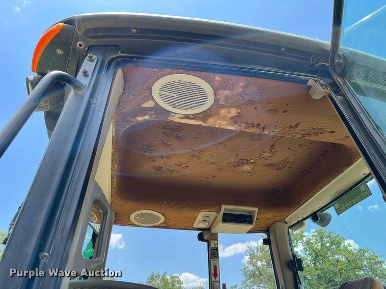 image for item DQ2139 2009 John Deere 6430  tractor