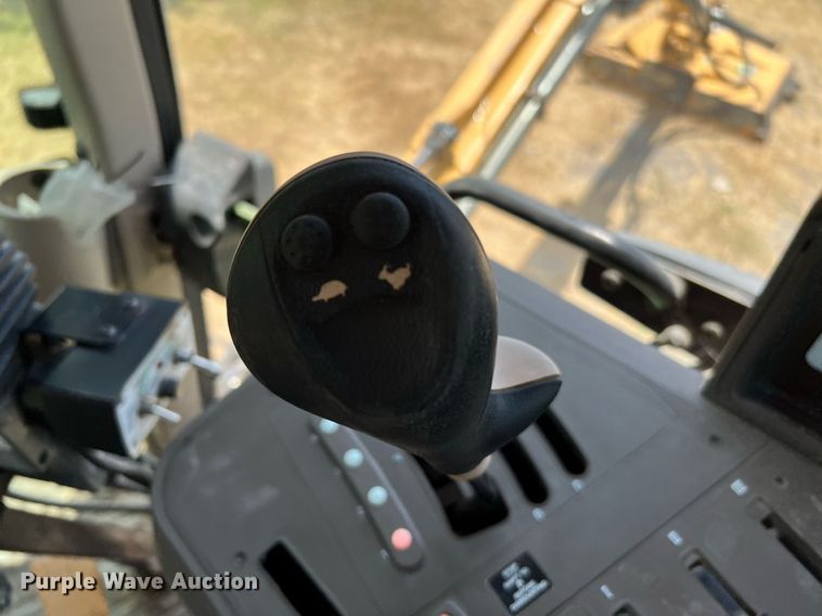 image for item DQ2139 2009 John Deere 6430  tractor