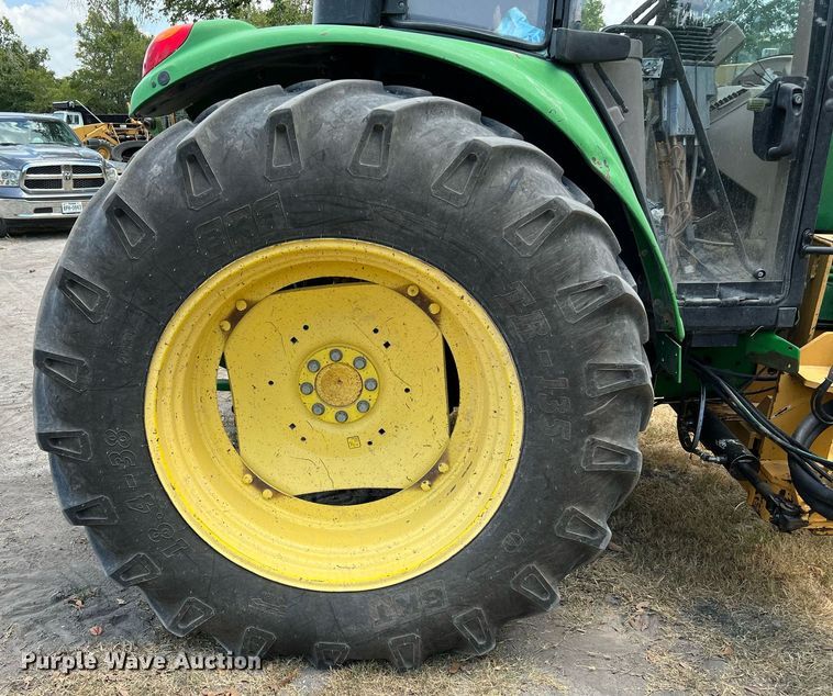 image for item DQ2139 2009 John Deere 6430  tractor