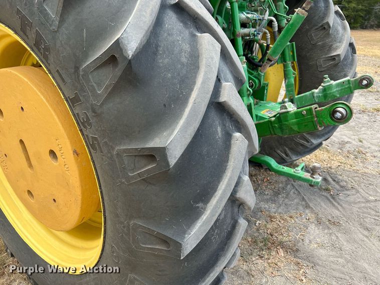 image for item DQ2139 2009 John Deere 6430  tractor