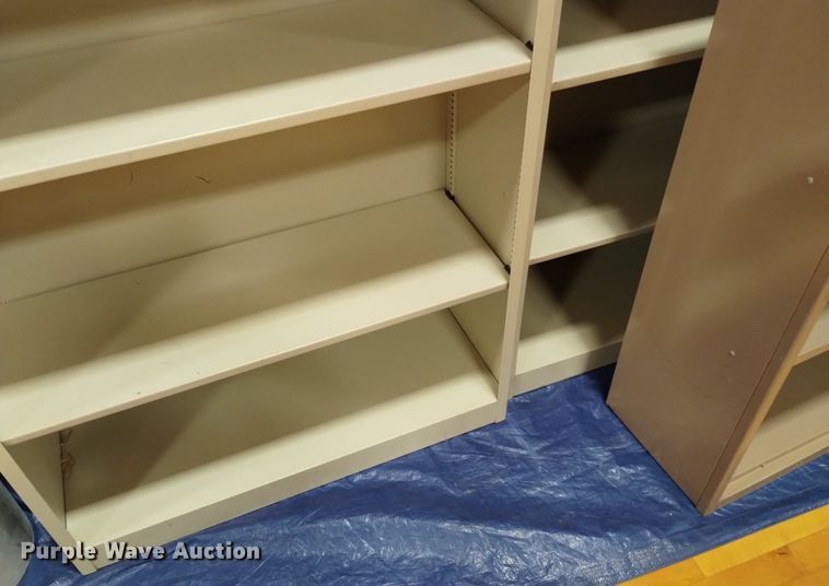 image for item EO9903 (3) metal shelves