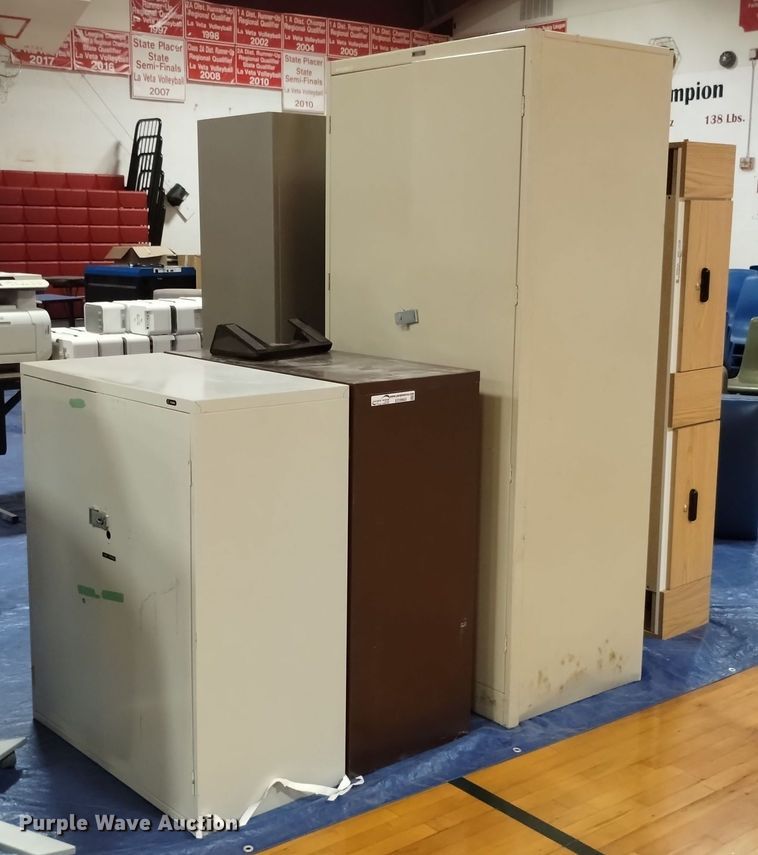 image for item EO9905 (5) metal cabinets