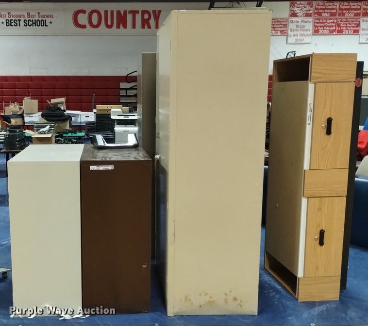 image for item EO9905 (5) metal cabinets