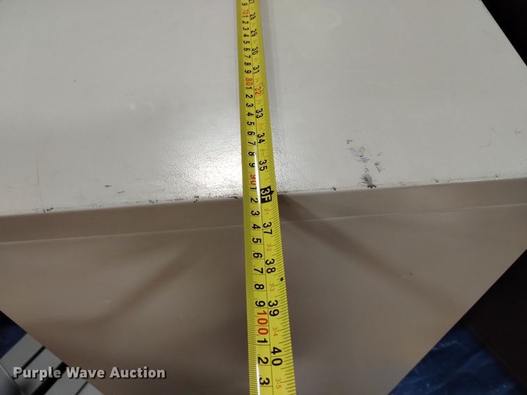 image for item EO9905 (5) metal cabinets