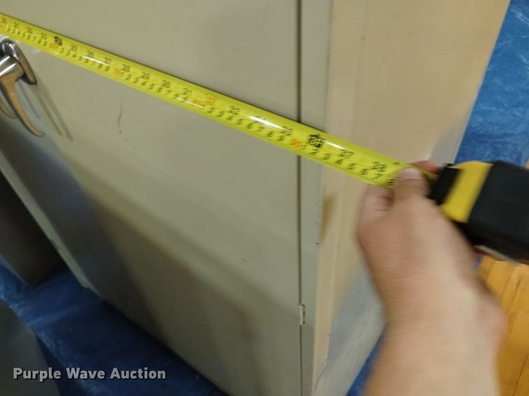 image for item EO9905 (5) metal cabinets