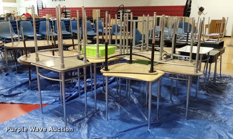 image for item EO9911 (32) desks