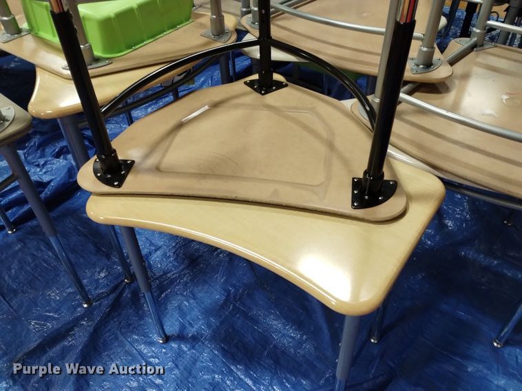 image for item EO9911 (32) desks