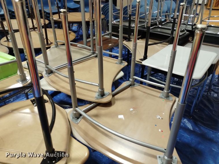 image for item EO9911 (32) desks