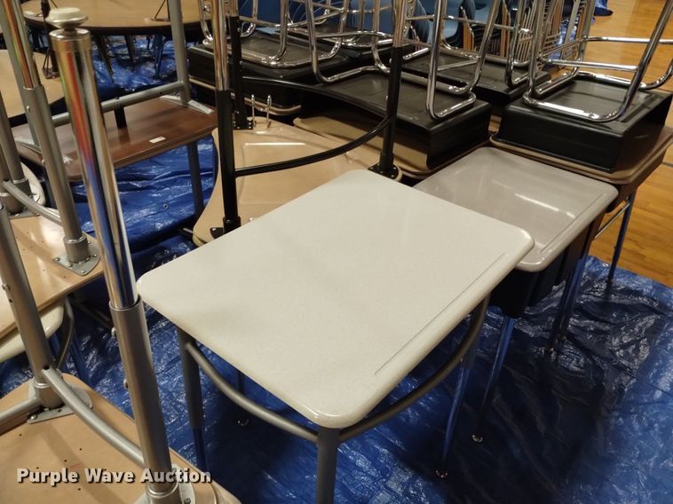 image for item EO9911 (32) desks