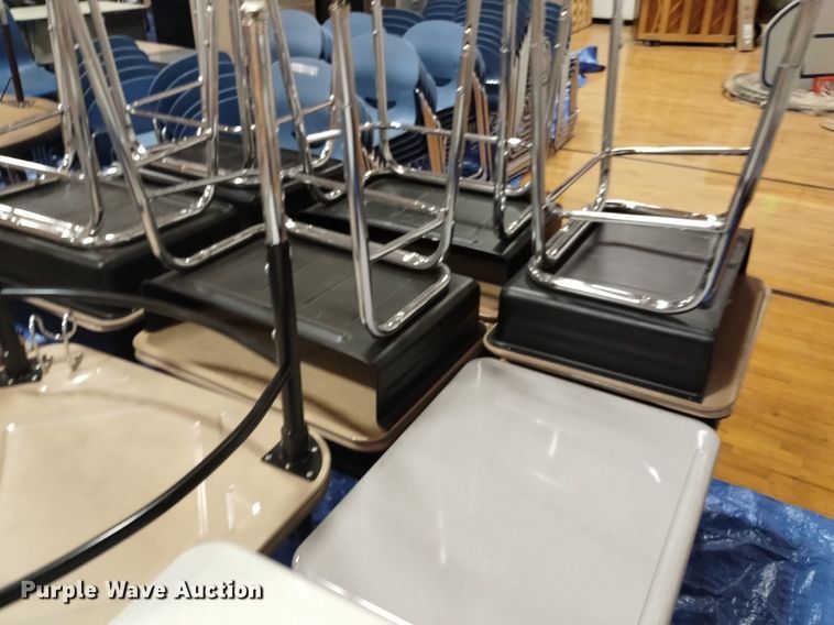 image for item EO9911 (32) desks