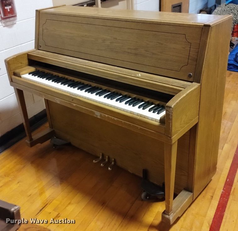 image for item EO9912 (2) upright pianos