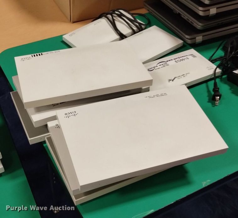 image for item EO9918 (22) Cisco wireless access points