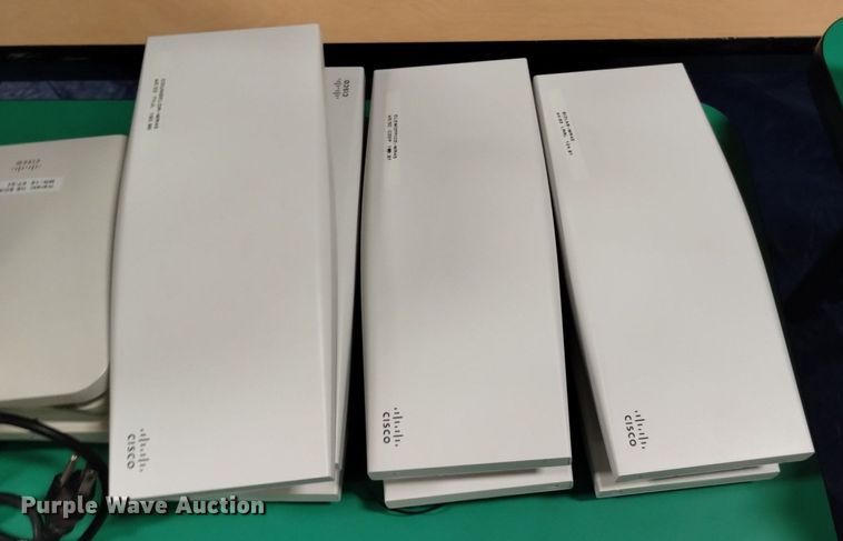 image for item EO9918 (22) Cisco wireless access points