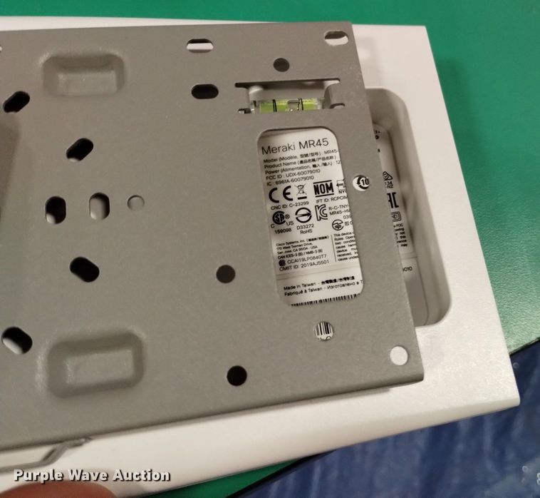 image for item EO9918 (22) Cisco wireless access points