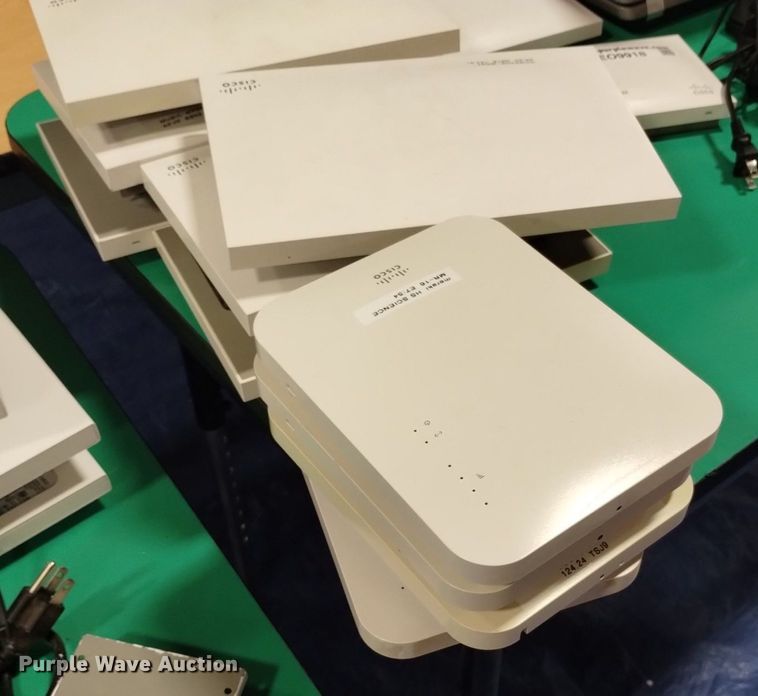 image for item EO9918 (22) Cisco wireless access points