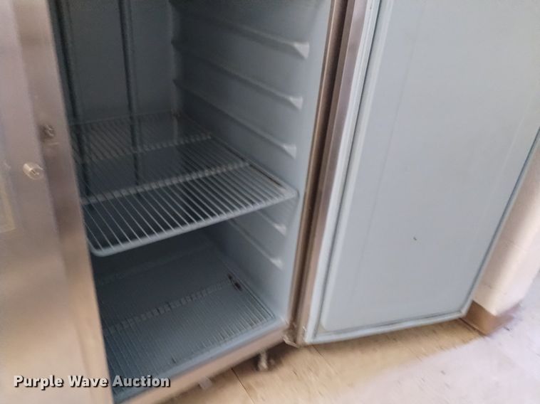 image for item EO9922 Refrigerator