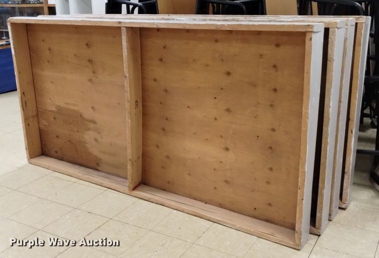 image for item EO9927 (4) wood risers