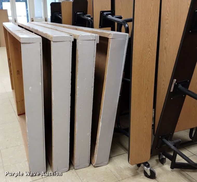 image for item EO9927 (4) wood risers