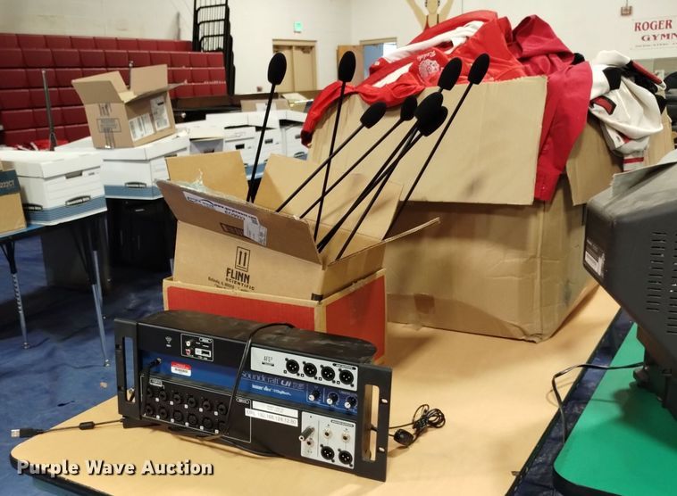 image for item EO9933 Soundcraft Ui16  mixer