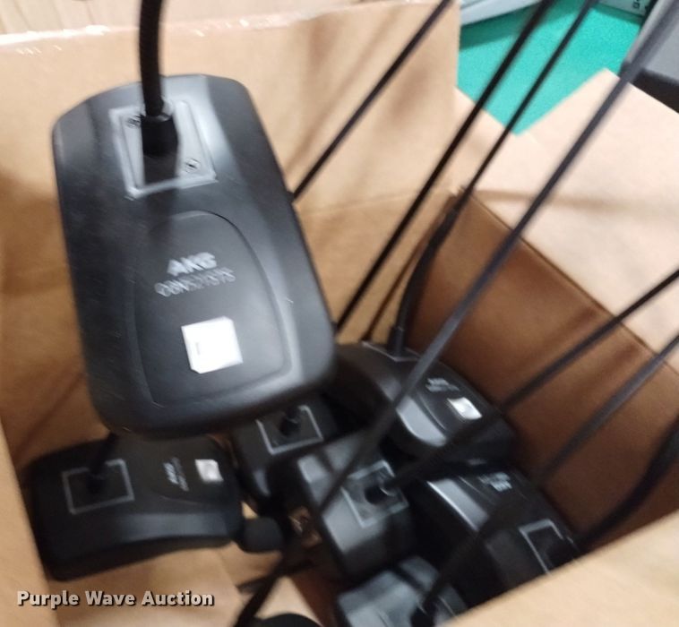 image for item EO9933 Soundcraft Ui16  mixer