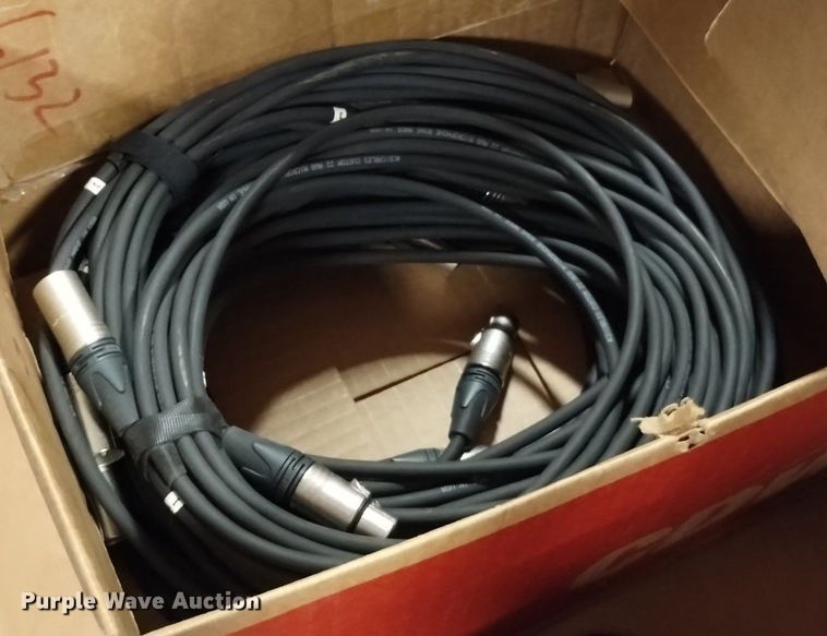 image for item EO9933 Soundcraft Ui16  mixer