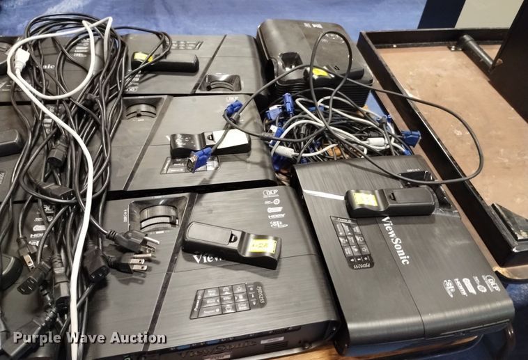 image for item EO9935 (11) 2017 ViewSonic PJ5255 projectors