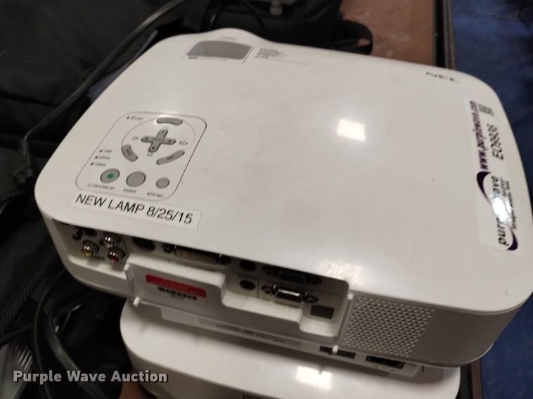 image for item EO9936 (6) 2008 NEC VT595 projectors